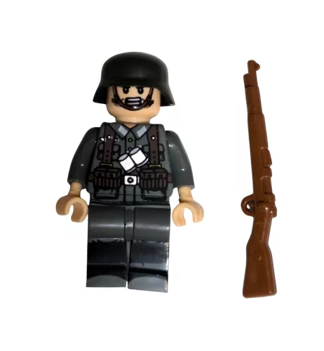 Katonai építőjáték figura - világháborús német katona